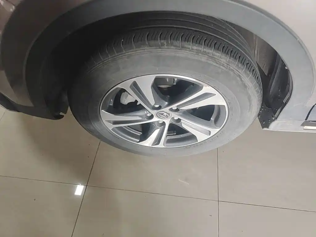 Toyota RAV4 — миниатюра 23