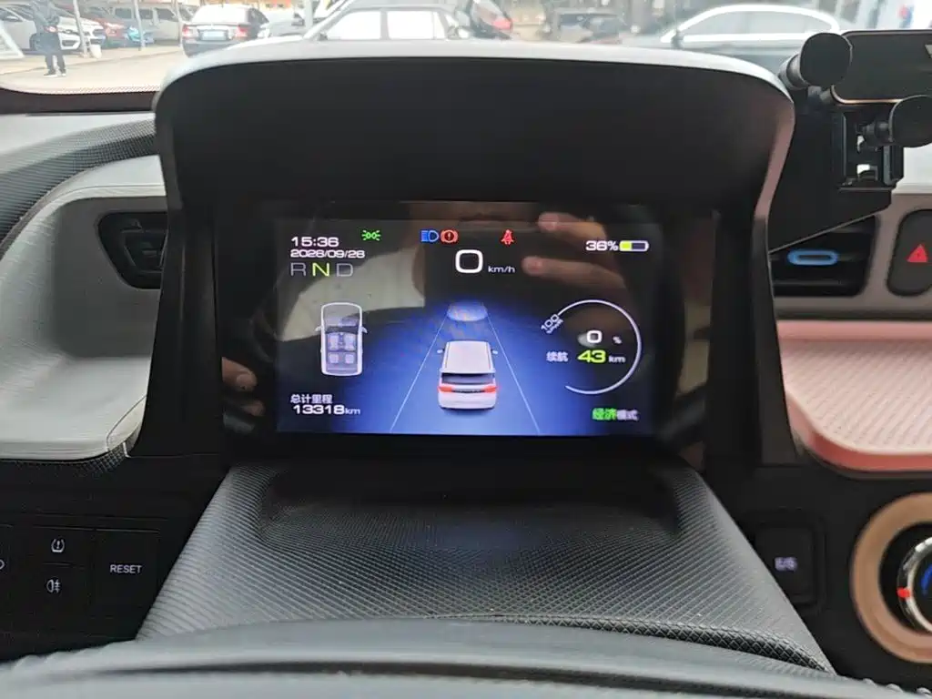 Wuling MINIEV — миниатюра 12
