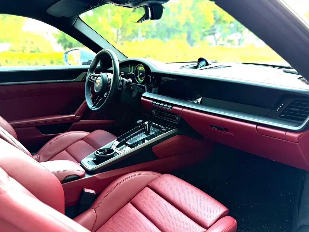 Porsche 911 2020 Carrera 3.0T