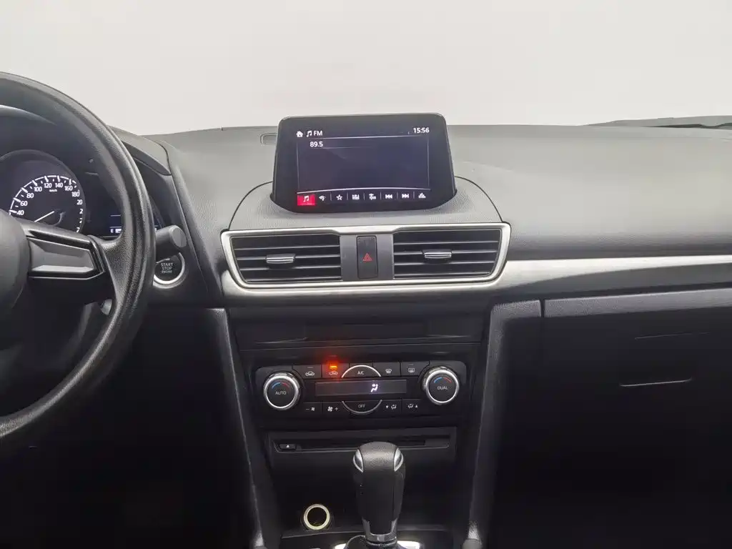 Mazda 3 Axela — миниатюра 12