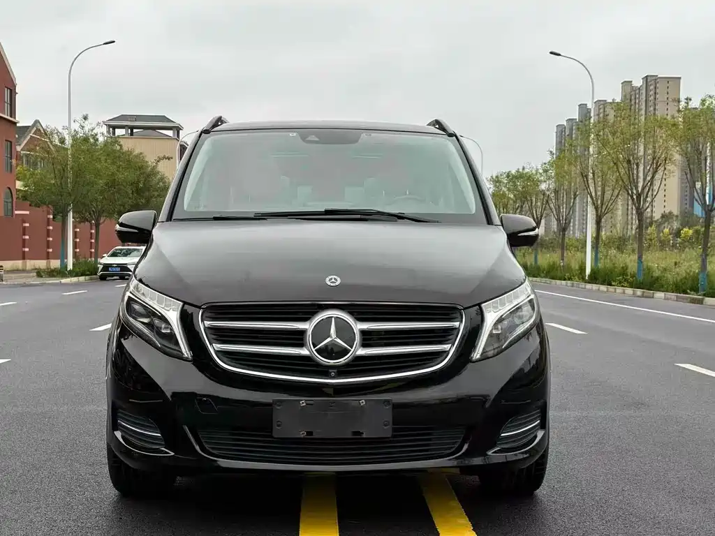 MERCEDES-BENZ V CLASS
