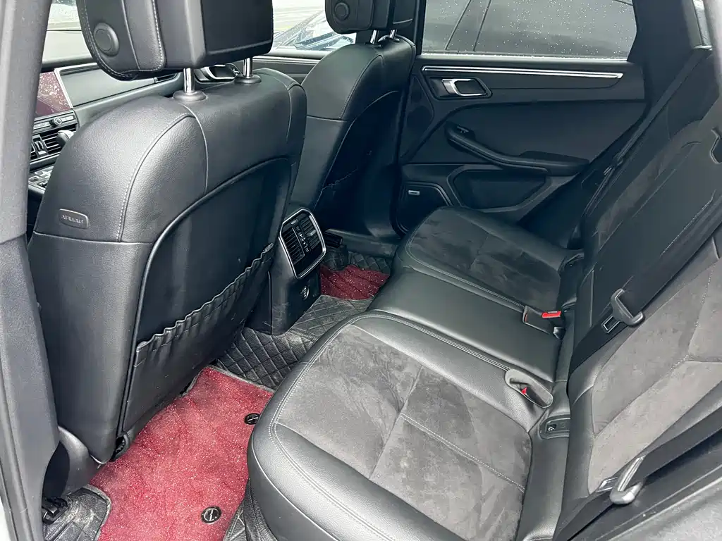 Porsche Macan — миниатюра 15