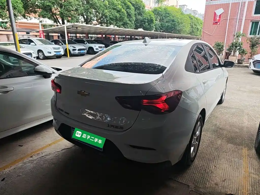 Chevrolet Cavalier — миниатюра 7