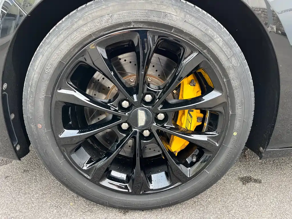 Cadillac CT5 — миниатюра 13