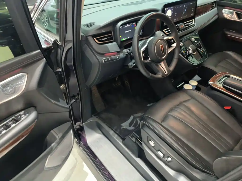 Hongqi Hongqi HQ9 PHEV — миниатюра 16