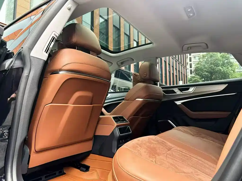 Audi A7L 2025 45 TFSI Luxury