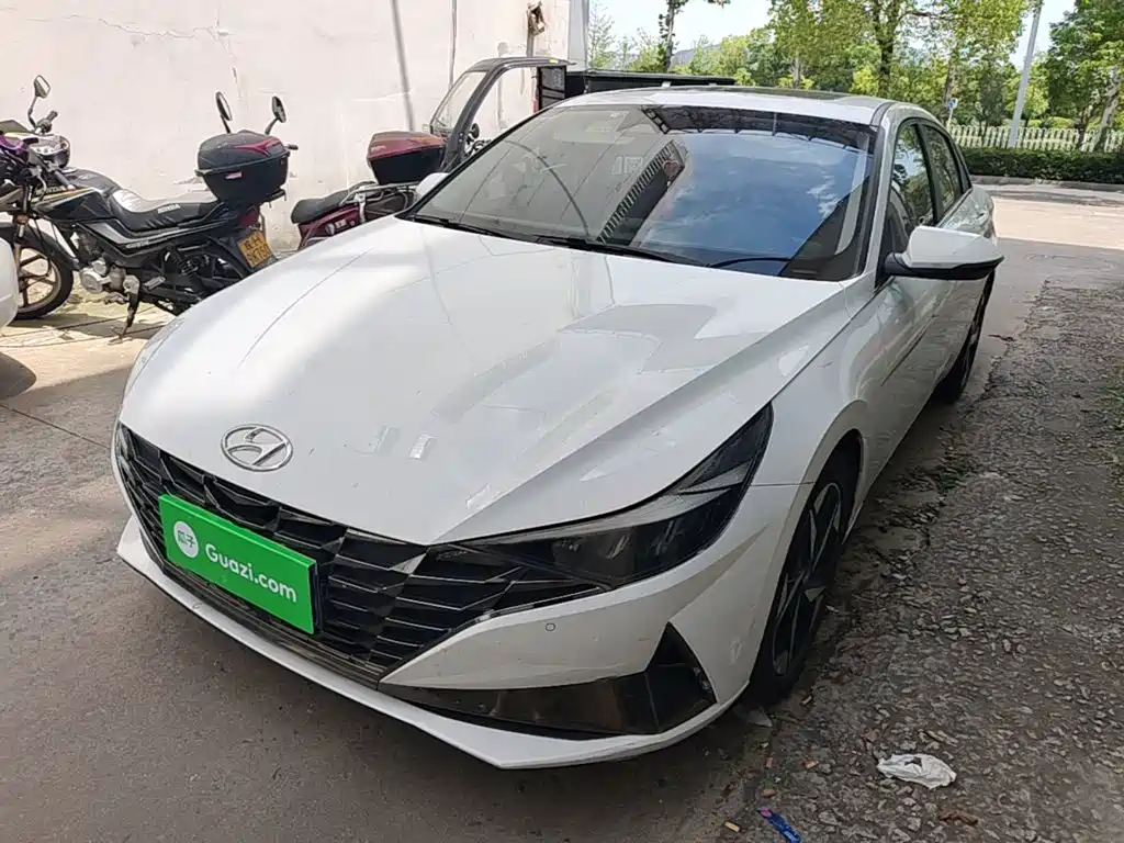 Hyundai Elantra — миниатюра 2