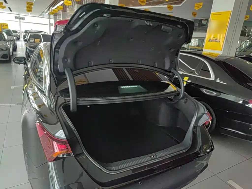 Toyota Avalon — миниатюра 19