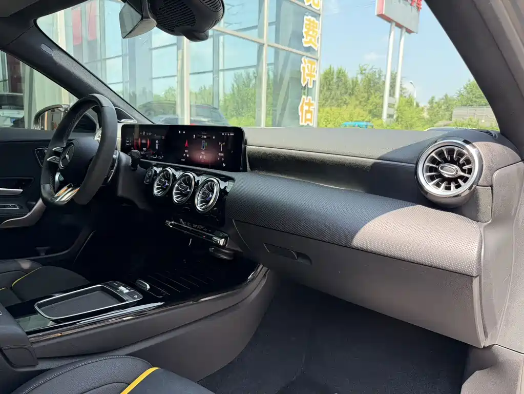 Mercedes-Benz A-Class AMG (Import) — миниатюра 9