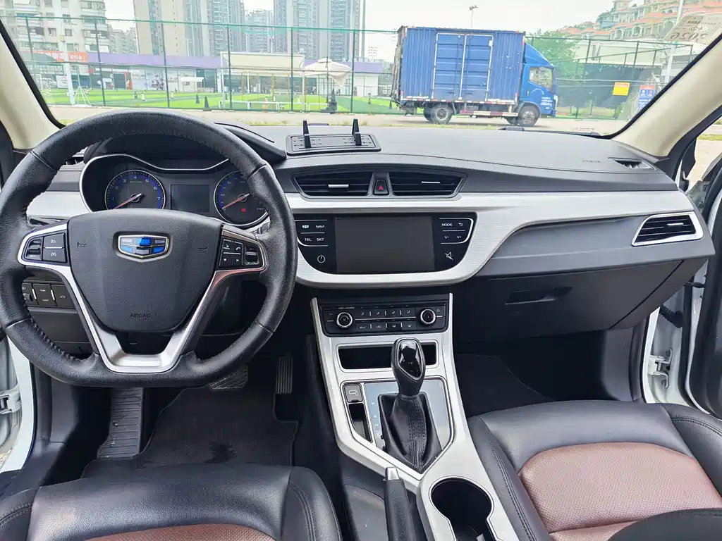 Geely Vision — миниатюра 10