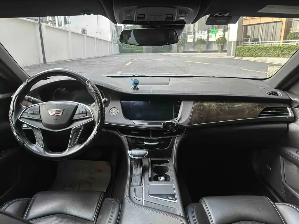 Cadillac CT6 — миниатюра 11