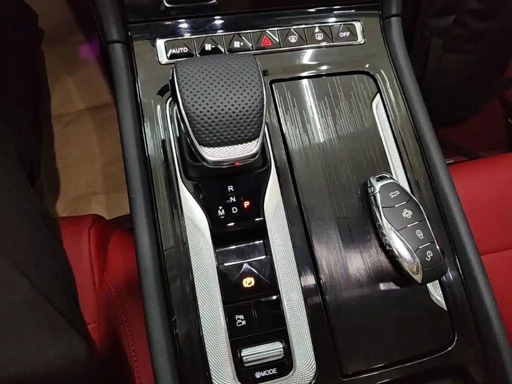 Hongqi Hongqi H6 — миниатюра 14