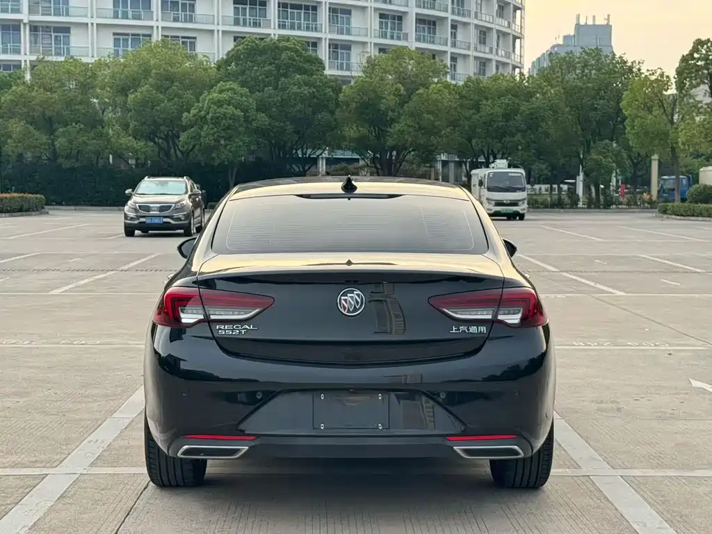 Buick Regal — миниатюра 8