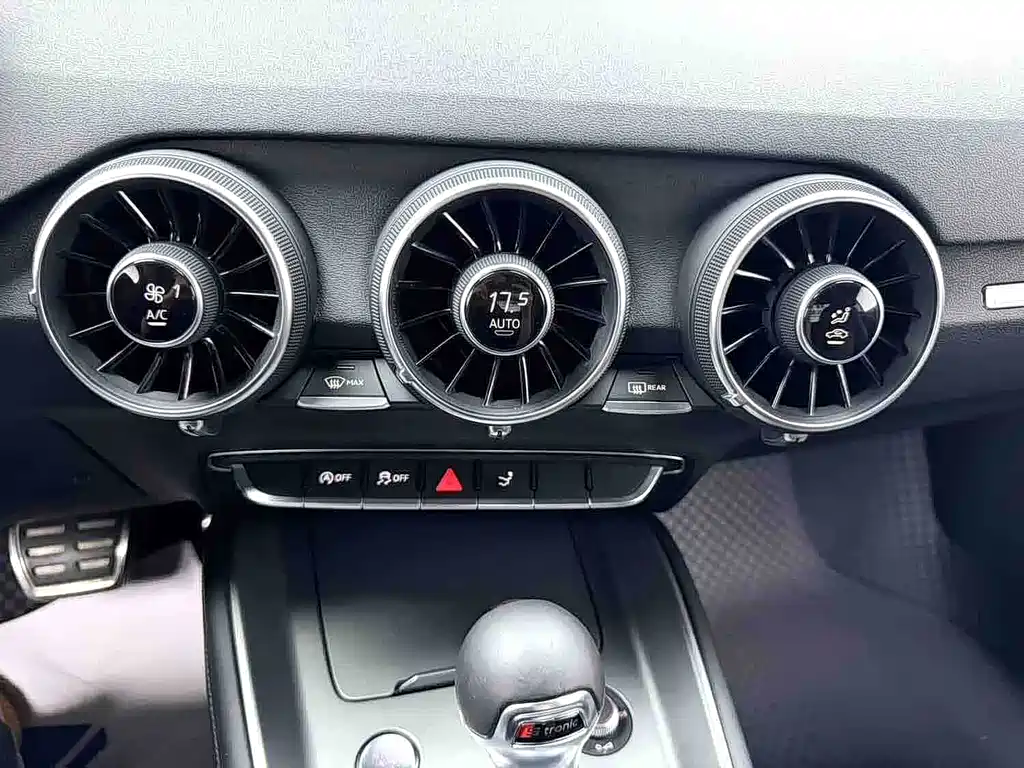 Audi TT — миниатюра 5