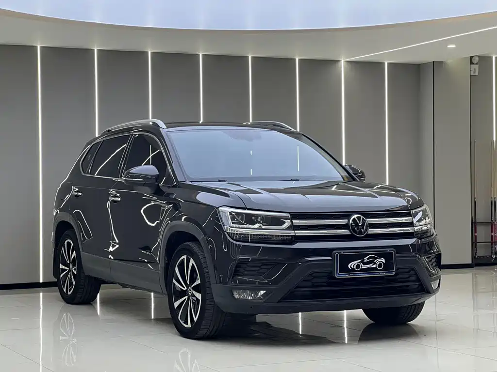 Volkswagen Tharu — миниатюра 3