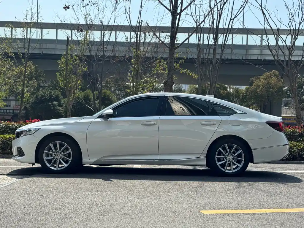 Honda Accord — миниатюра 3