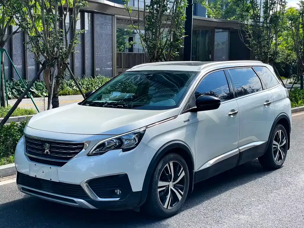 Peugeot 5008 — миниатюра 2