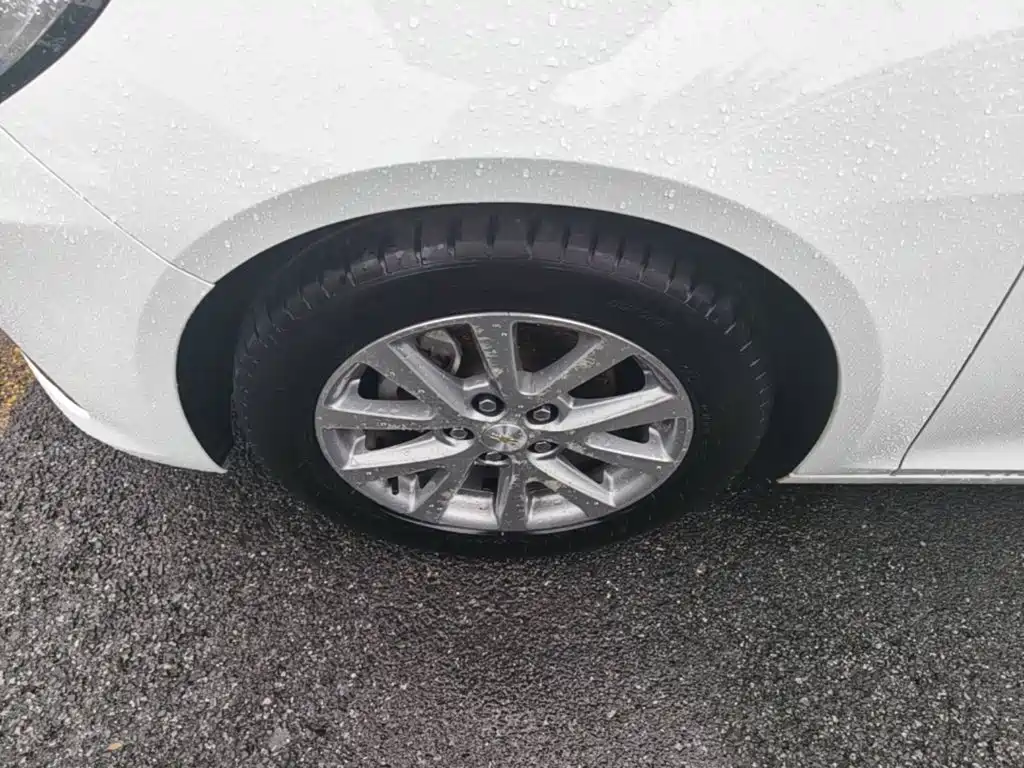 Chevrolet Malibu — миниатюра 23