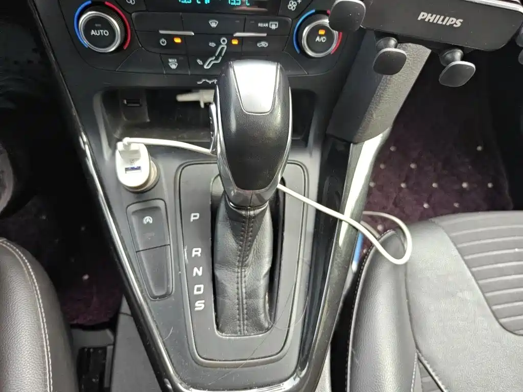Ford Focus — миниатюра 7