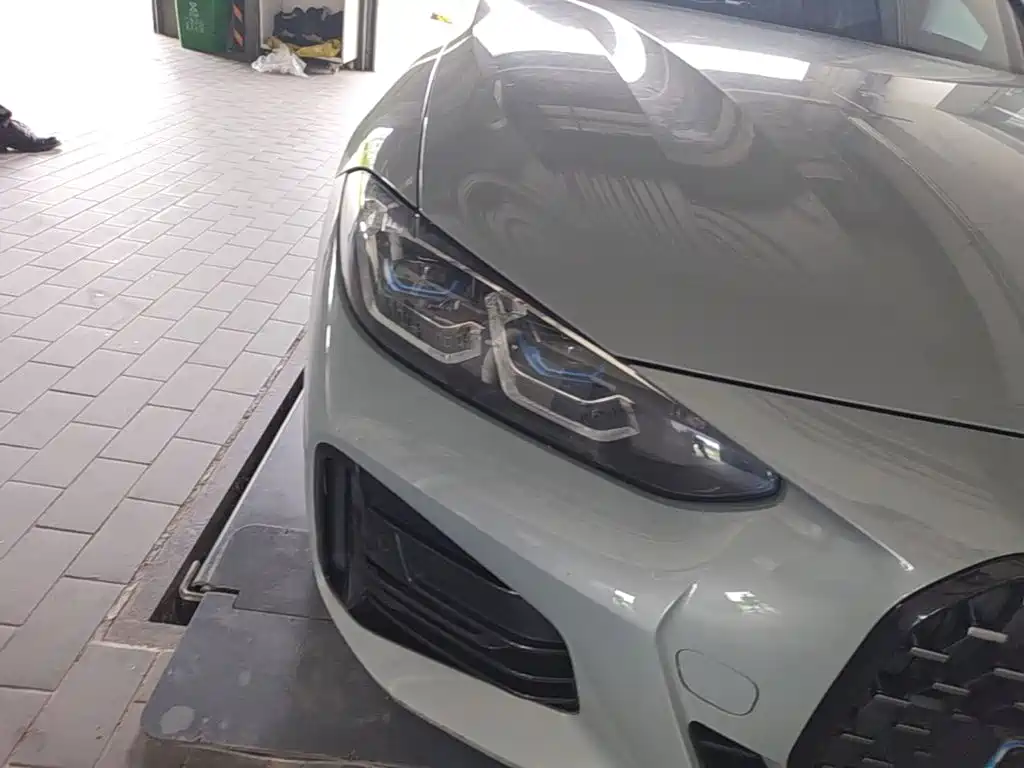 BMW 4 Series — миниатюра 11