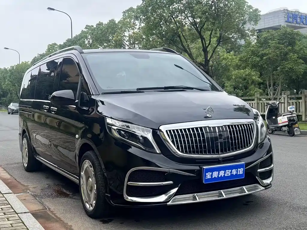 Mercedes-Benz Vito 2021 2.0T 9 мест