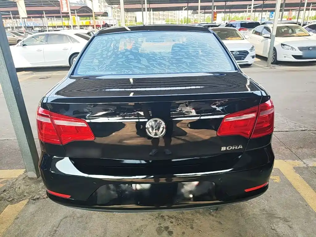 Volkswagen Bora — миниатюра 6