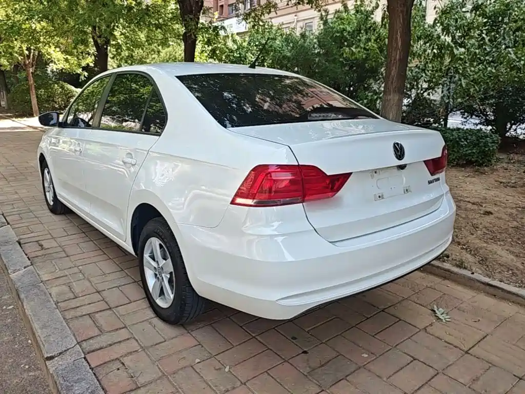 Volkswagen Santana — миниатюра 5