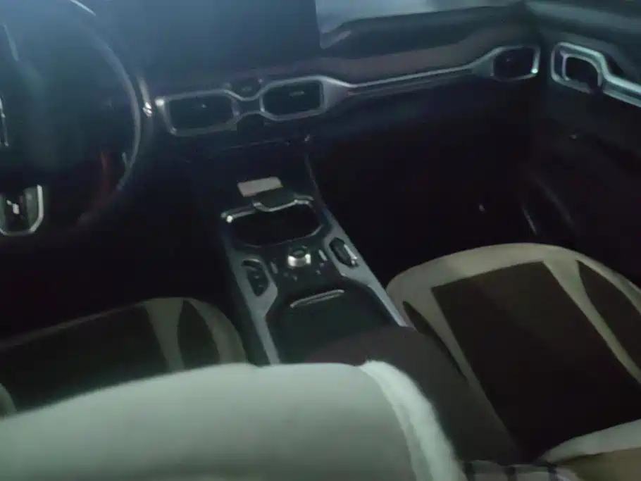 Geely Haoyue — миниатюра 16