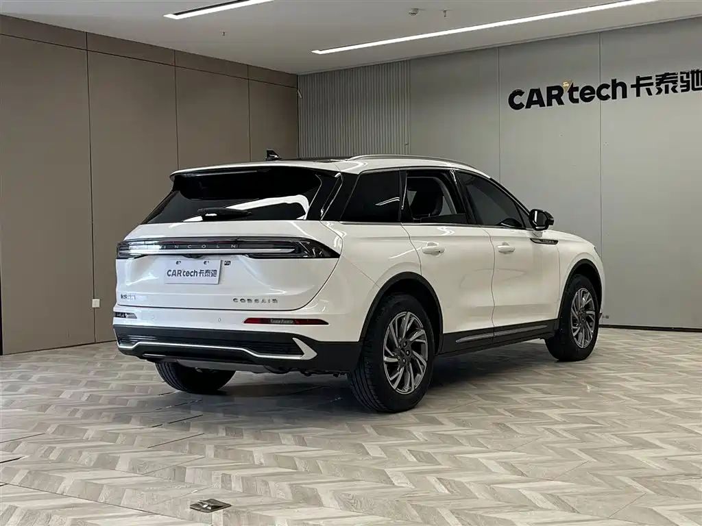 Lincoln Corsair 2023 2.0T Premium