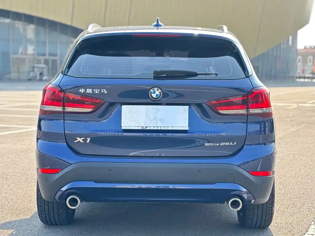 BMW X1 — миниатюра 9