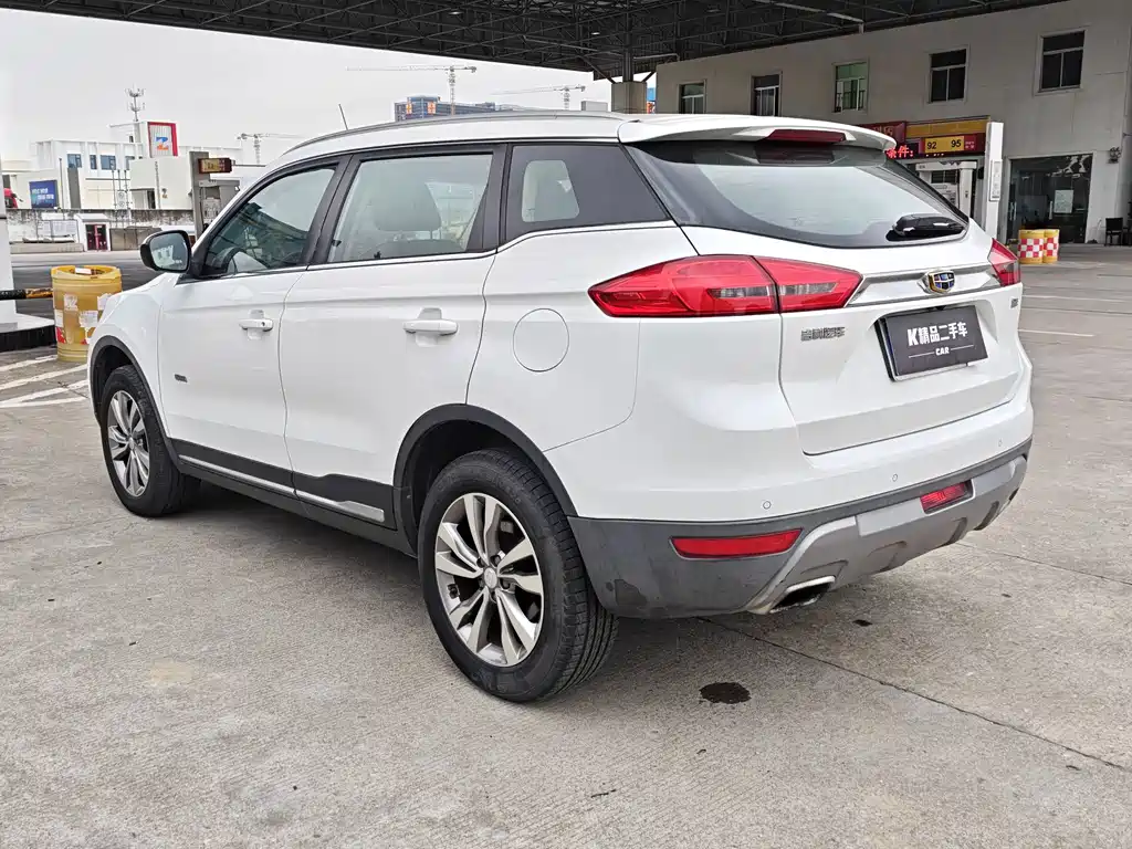 Geely Boyue — миниатюра 7