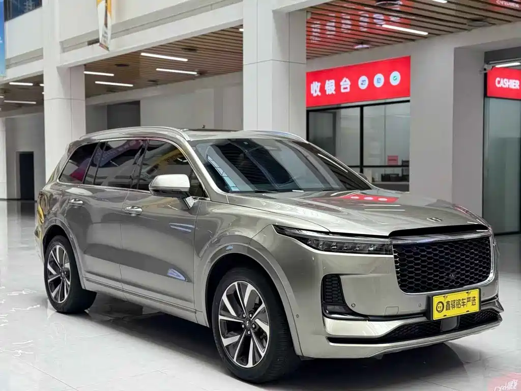 Li Auto ONE 2021 6 мест