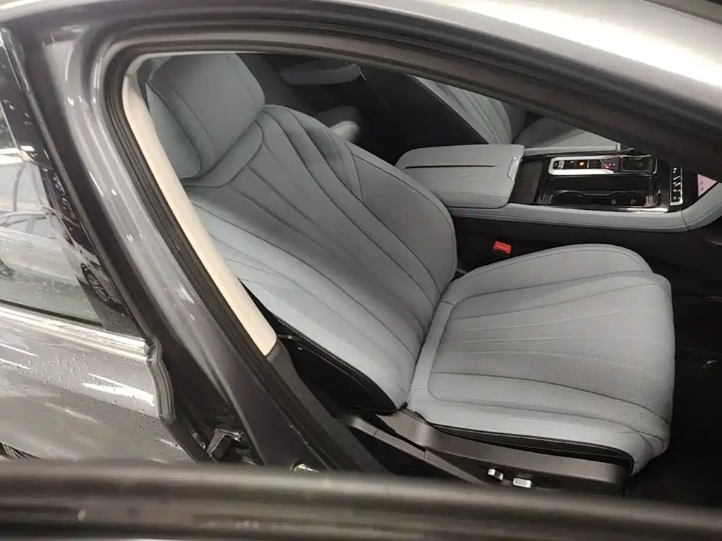 Hongqi Hongqi H5 PHEV — миниатюра 25
