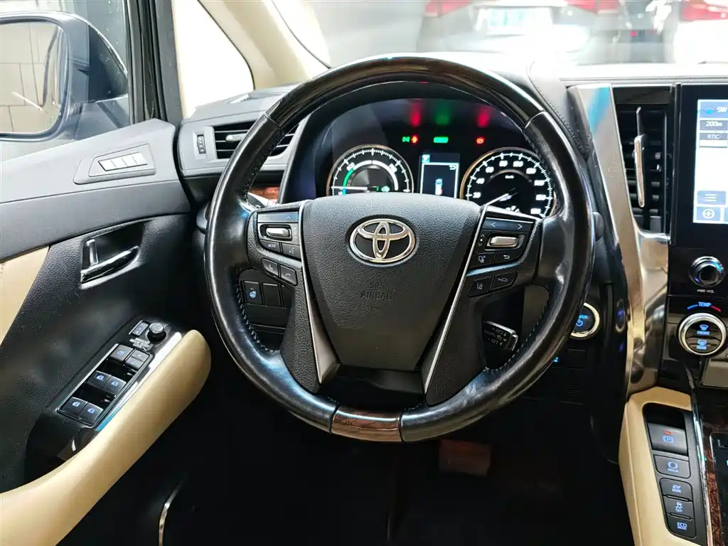 TOYOTA ELFA