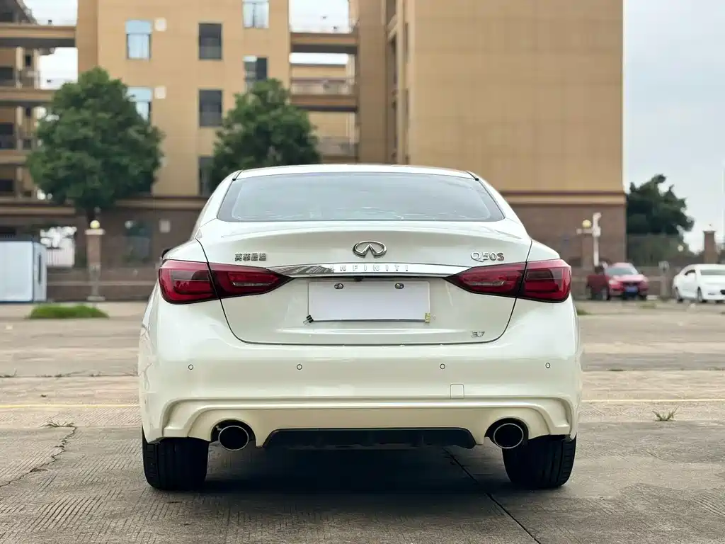 Infiniti Q50L — миниатюра 8