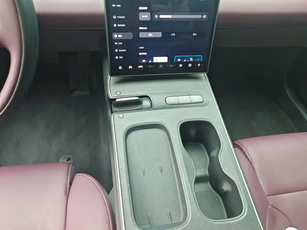 NIO ET5T — миниатюра 14