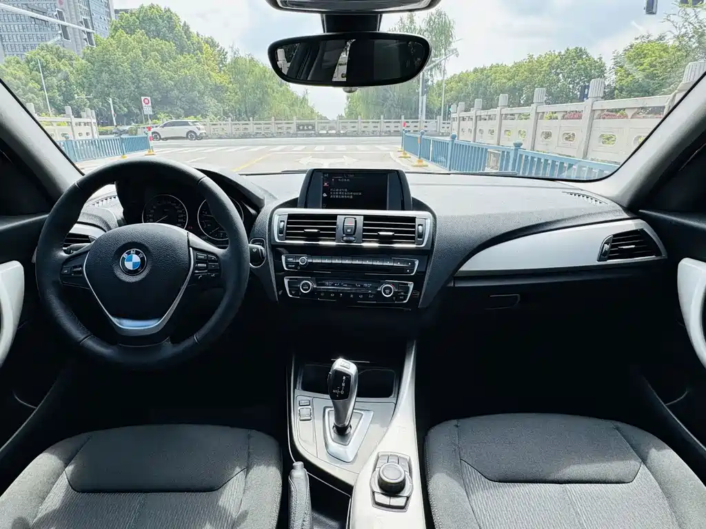 BMW 1 Series (Import) — миниатюра 8