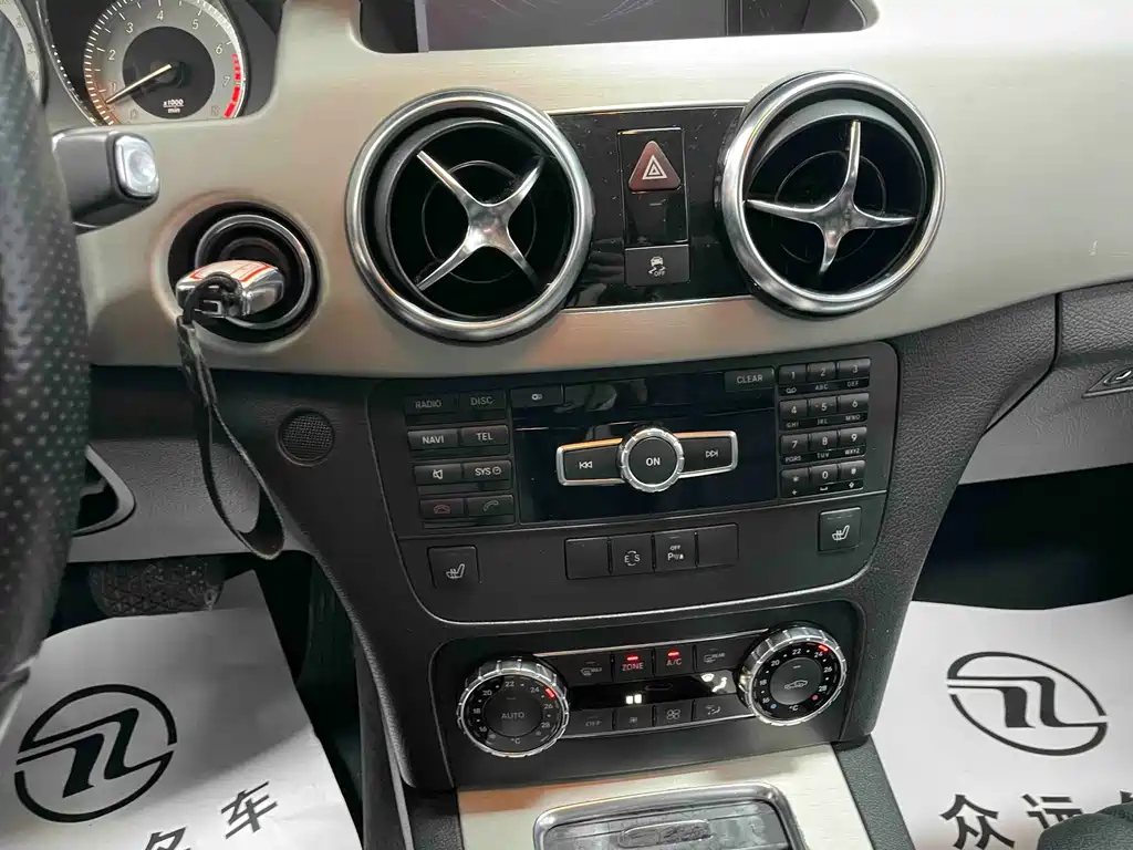 Mercedes-Benz GLK 2013 GLK 300 4MATIC