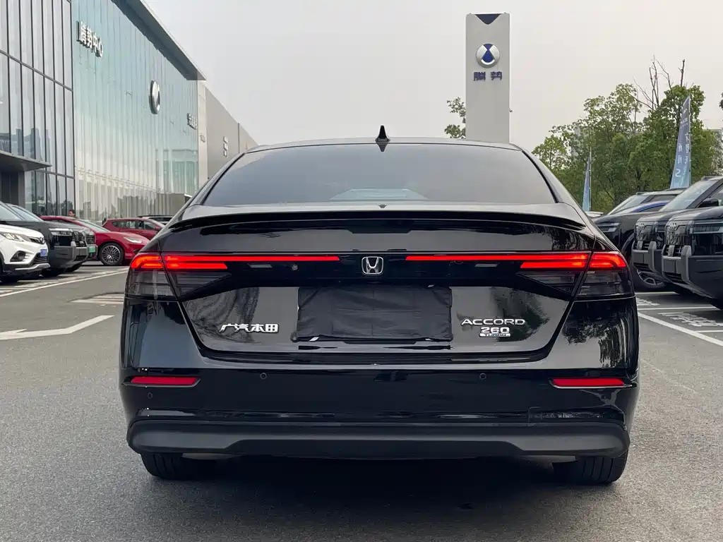 Honda Accord — миниатюра 15