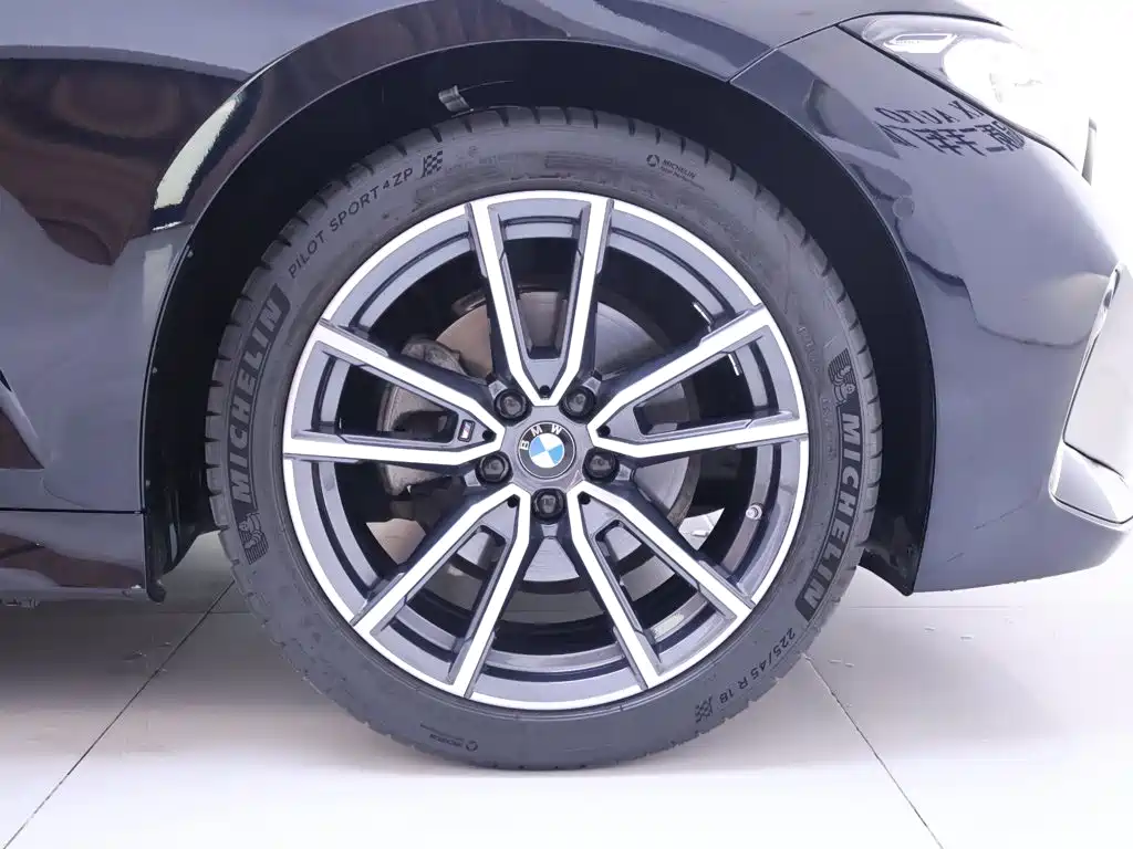 BMW 3 Series — миниатюра 6