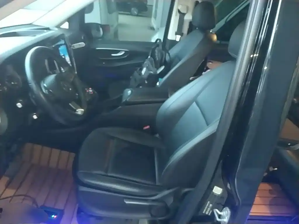 Mercedes-Benz Vito — миниатюра 15