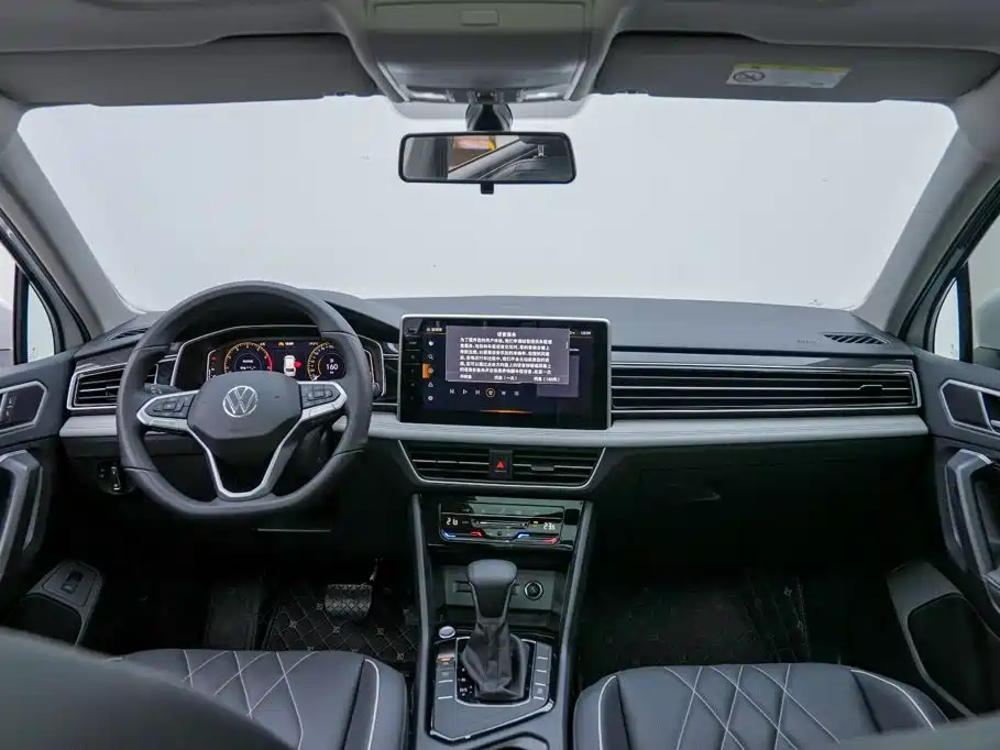 Volkswagen Tiguan L — миниатюра 9