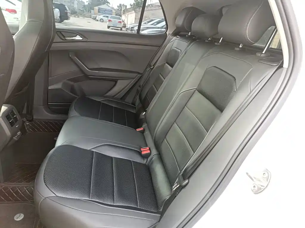 Volkswagen T-Cross — миниатюра 17