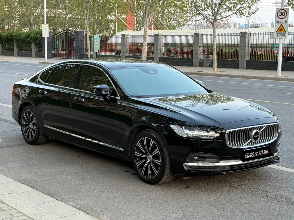 Volvo S90 2021 B5 Luxury