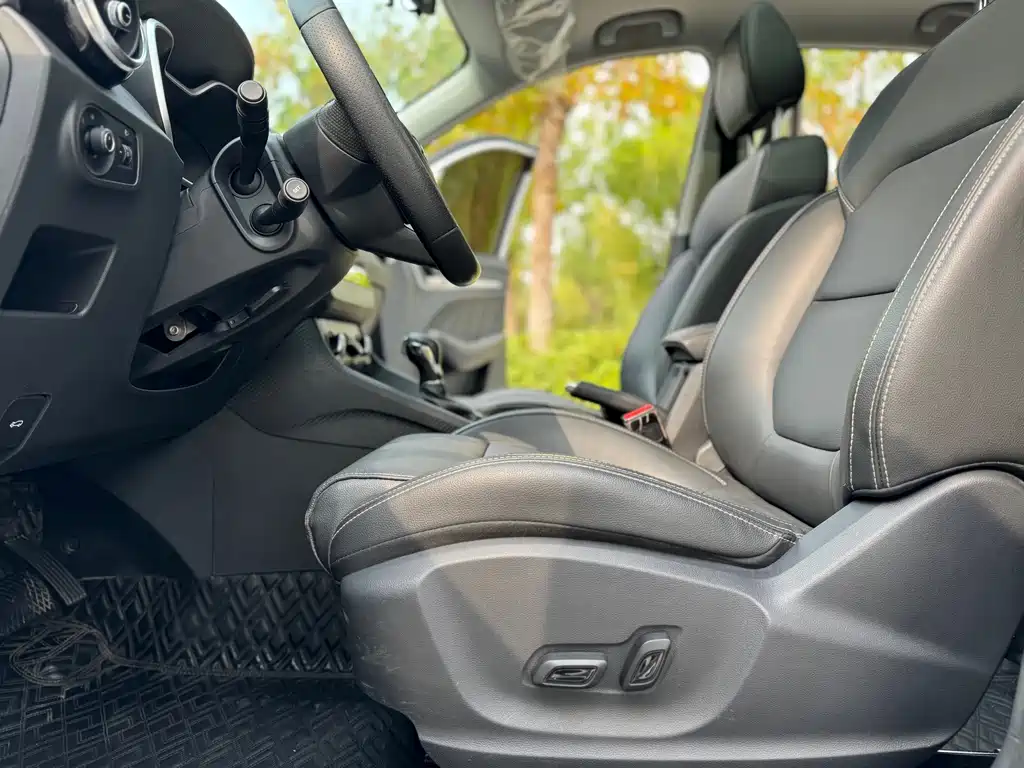MG ZS — миниатюра 4