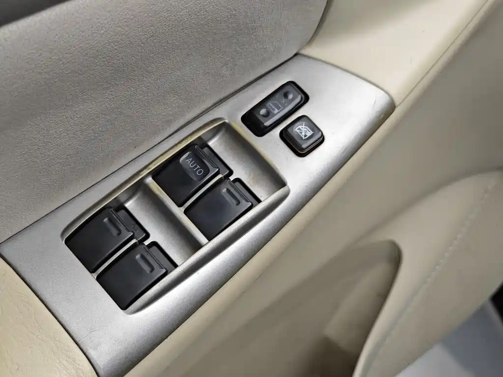 Toyota Corolla 2011 1.6L AT