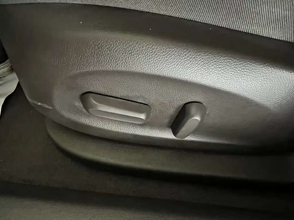 Buick Verano — миниатюра 14