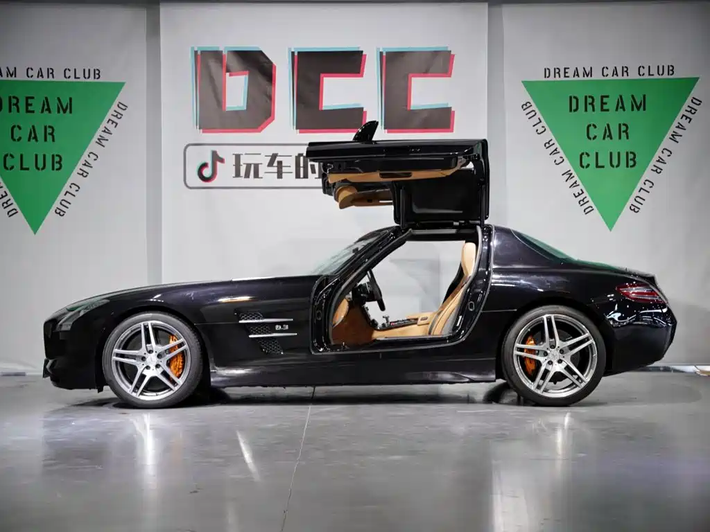 Mercedes-Benz SLS AMG — миниатюра 29