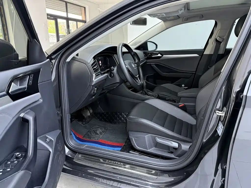 Volkswagen Sagitar 2022 280TSI DSG