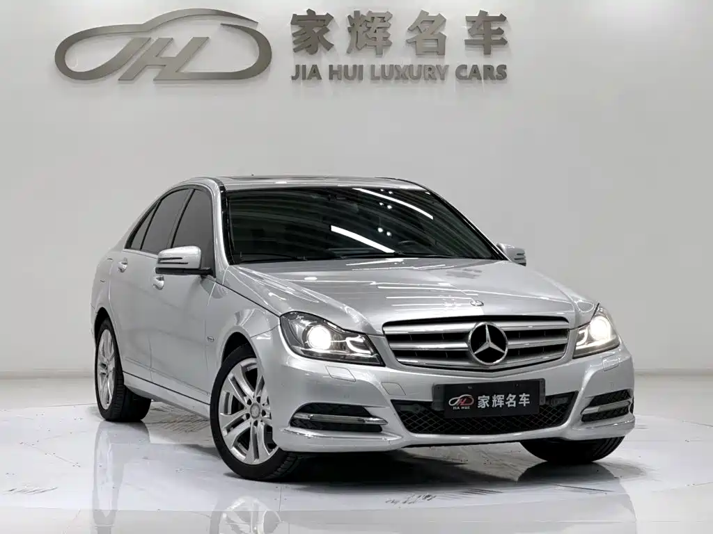 Mercedes-Benz C-Class — миниатюра 3